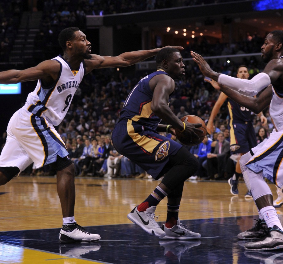 关于浓眉哥巅峰对决，凯恩与60激战瑞士队分钟，战术调整胜负难料！的信息